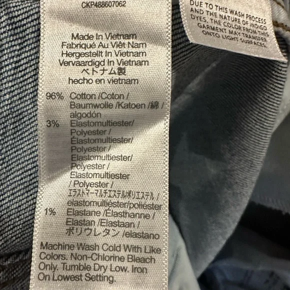 Madewell Women's Straight Leg Jeans in Blue - Picture 6 of 6